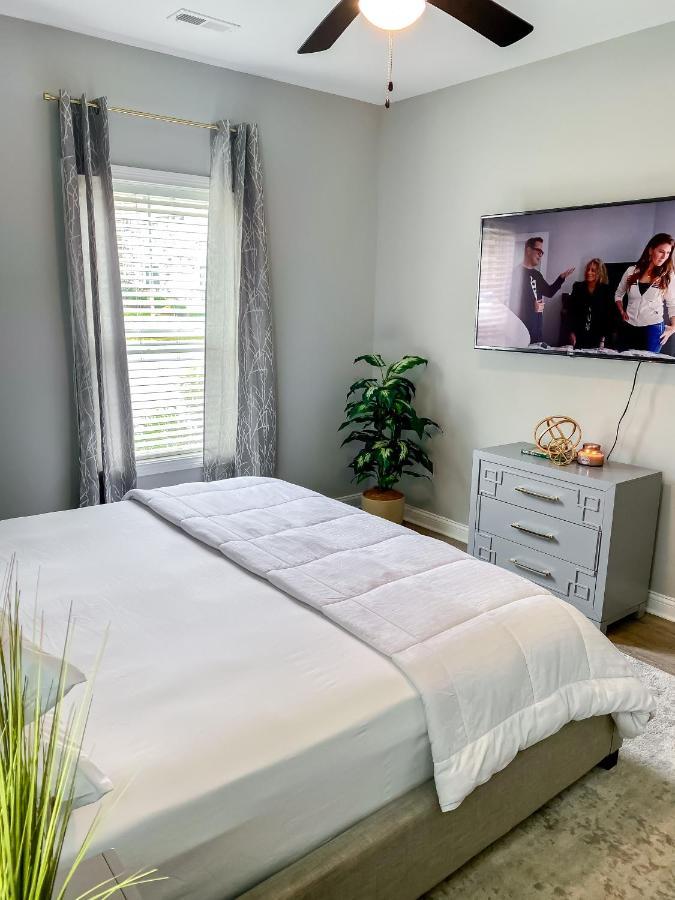 Full Kitchen,King,W/D,Netflix,2 Smart Tvs,Parking Apartment Louisville Exterior photo